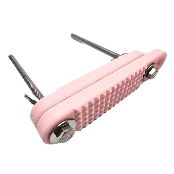 Straight Flesh Clamp - Claws and Clamps - Straight Flesh Clamp - Claws and Clamps - Pink Flesh clamp for intimate pressure, CBT toy